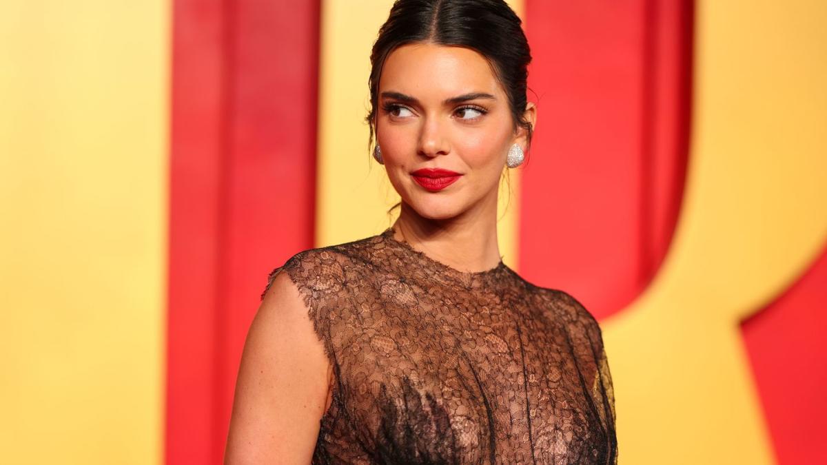 Kendall Jenner Wore a Schiaparelli Gold Breast Bustier