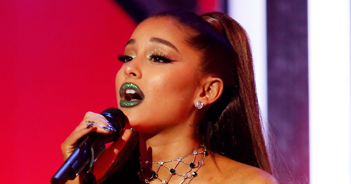 Ariana Grande publie une longue note sur « Laisser quelqu’un partir » et « Choisir la liberté »