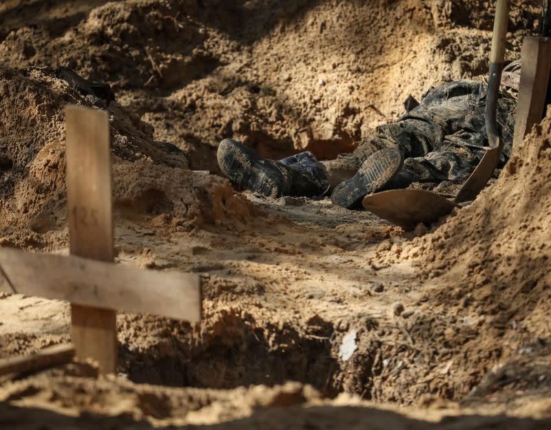 Mass burial site discovered in Izium