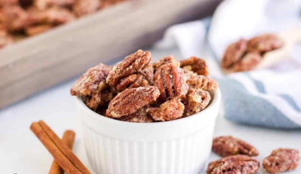 <p><a href="https://www.thecountrycook.net/the-best-candied-pecans-recipe/#feastmobilemenu" rel="nofollow noopener" target="_blank" data-ylk="slk:The Country Cook;elm:context_link;itc:0;sec:content-canvas" class="link ">The Country Cook</a></p>