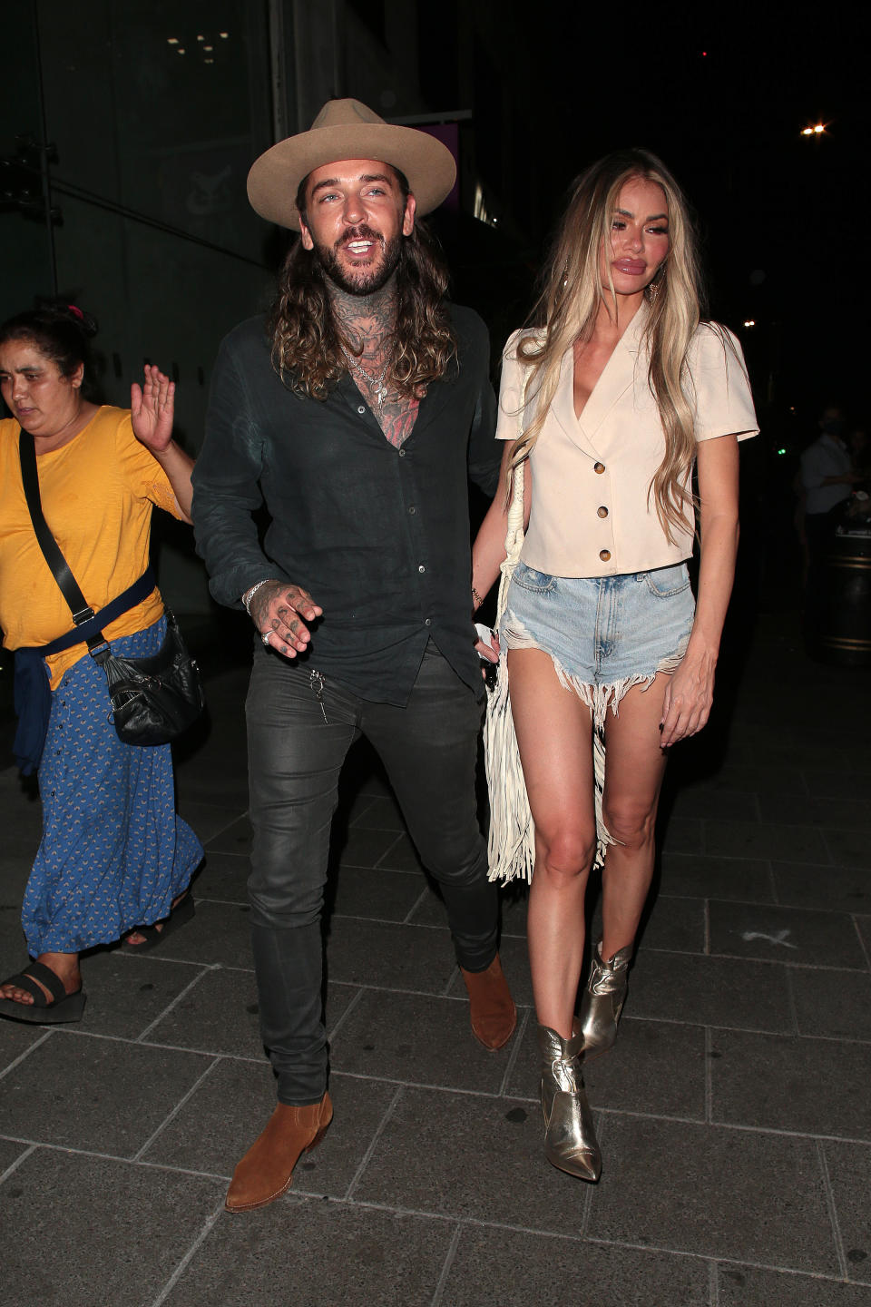 LONDON, ENGLAND - AUGUST 07:  Pete Wicks and Chloe Sims seen on a night out at Amazonico restaurant in Mayfair on August 07, 2020 in London, England. (Photo by Ricky Vigil/GC Images)