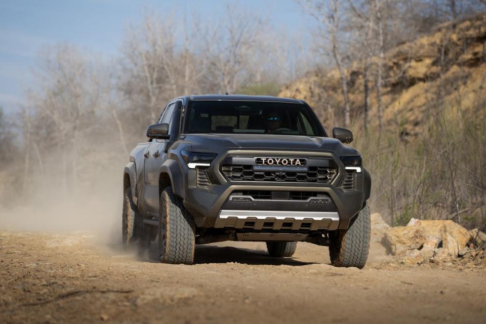 2024 toyota tacoma hybrid