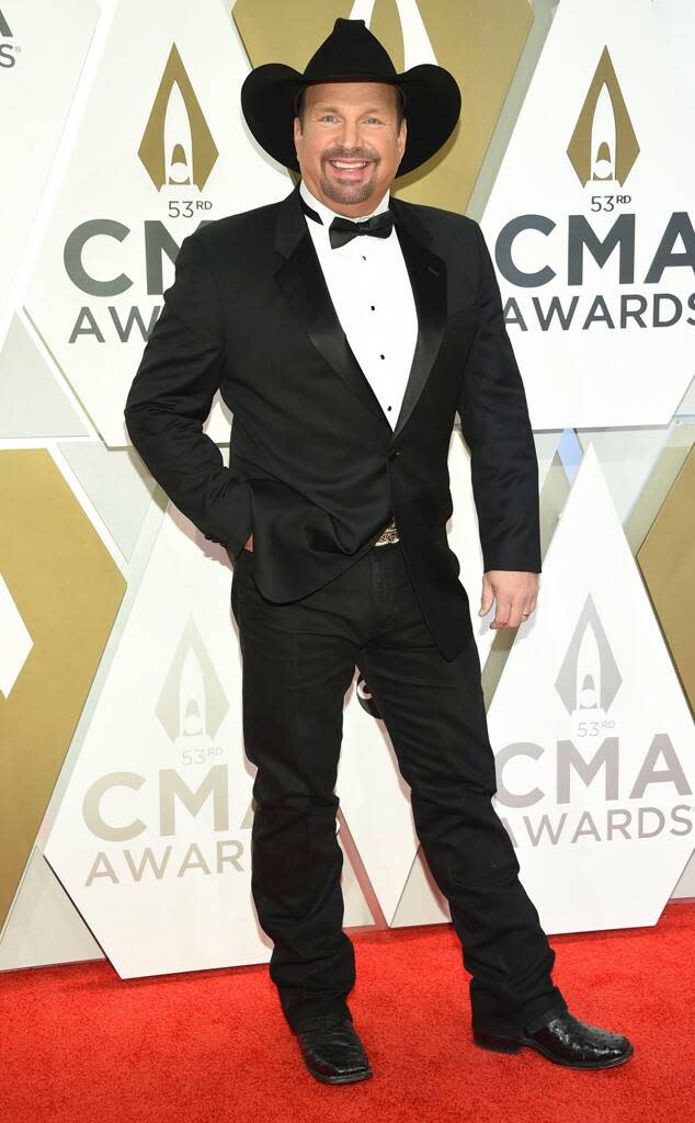 Garth Brooks, 2019 CMA Awards, Red Carpet Fashion