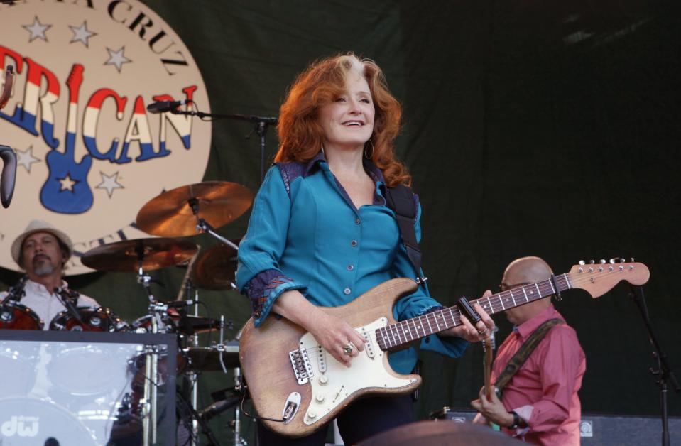 Bonnie Raitt will play Heinz Hall.