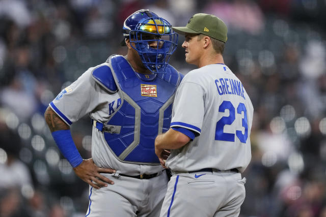 Royals catcher Salvador Perez makes a wild claim about Pedro Grifol