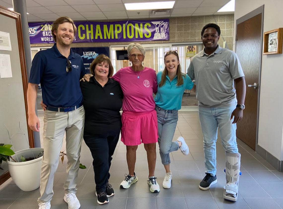 Manon Eilts with fellow USTA Missouri Valley section staff and members.