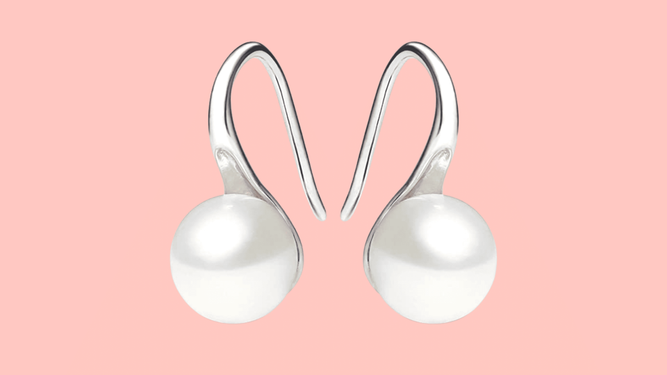 These pearl earrings are gorgeous and work well with other pearl jewelry.