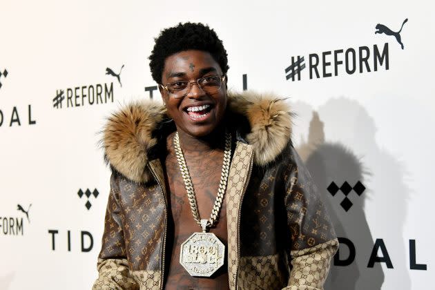 Kodak Black Shows Off Leg Injury After Being Shot During Super