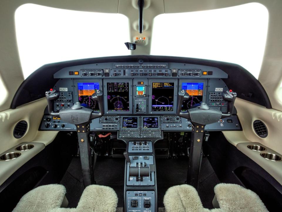 A CJ4 cockpit.