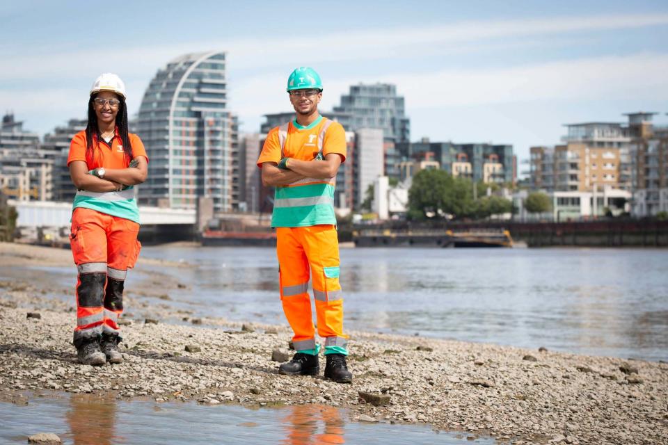 Wes Nelson and apprentice civil engineer Kayla Browne during a visit to Tideway's new 25km 'Super Sewer' in Fulham (PA)