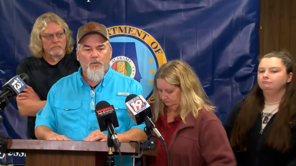 Elizabeth Sennett's family speaks at a news conference following the execution. - WBRC