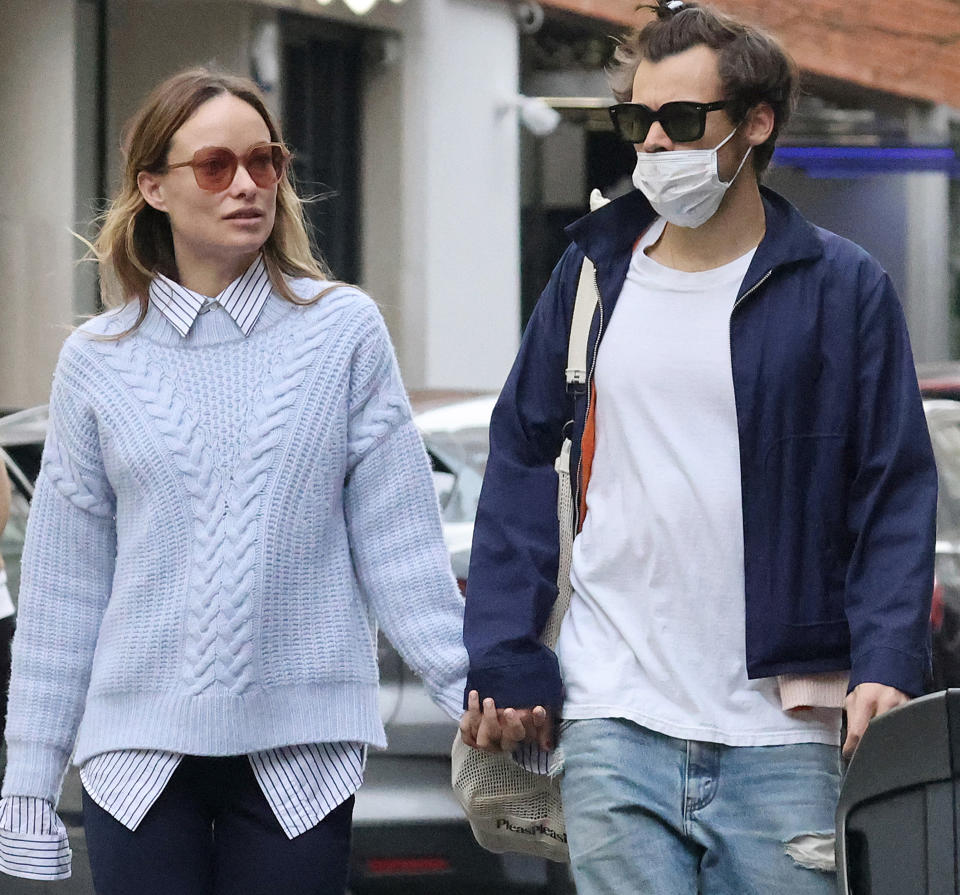 Harry Styles and Olivia Wilde are seen in Soho on March 15, 2022 in London. (Neil Mockford / GC Images)