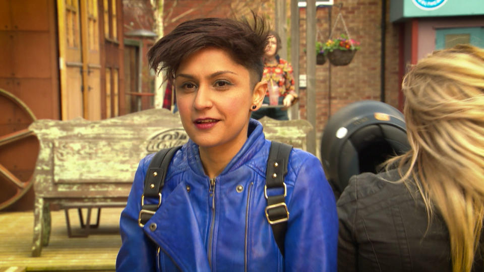 <p>Here's our first look at Yasmine Maalik's older sister Farrah, who's joining the village as a new regular within the next couple of months. She reveals herself in the trailer by taking off a motorcycle helmet, so is this a clue that she's the one caught up in the accident rather than Joel? New cast member Krupa Pattini may want to double-check that her contract really does say she's a regular. ]]>😜</p>