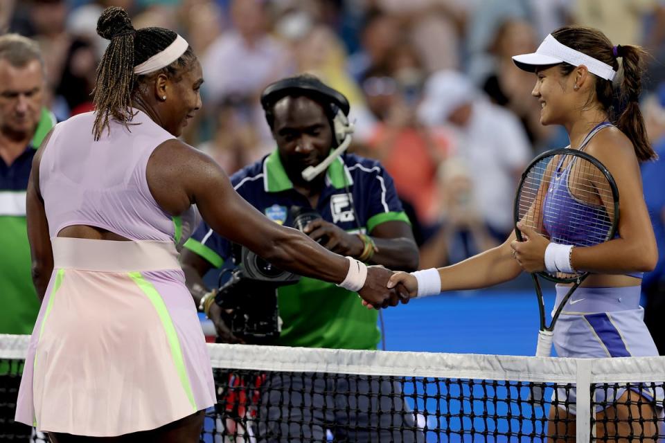 Serena Williams congratulates Emma Raducanu (Getty Images)