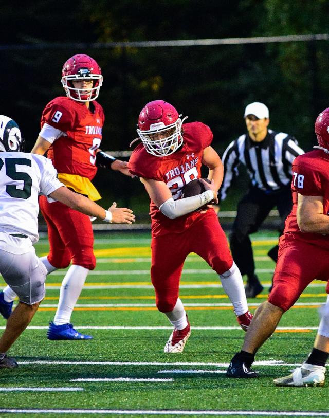 Previews, predictions for Taunton, Bridgewater-Raynham, B-P football