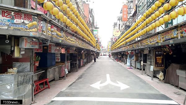 基隆廟口及愛四路夜市將從二十七日起復市，林右昌市長公布廟口及愛四路夜市加強版十大防疫指引。<br /><br />（記者王世明攝）