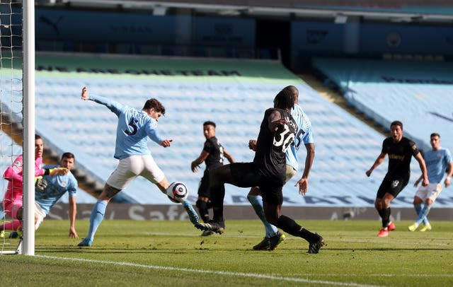 Michail Antonio grabbed West Ham's equaliser just before the break 