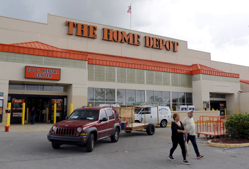 Home Depot and Lowe’s are getting ready to welcome one-time Sears and Kmart shoppers following the retailer’s recent bankruptcy.