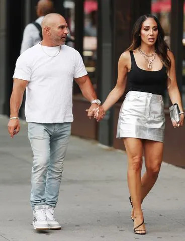 <p>TheImageDirect.com</p> Melissa Gorga and Joe Gorga