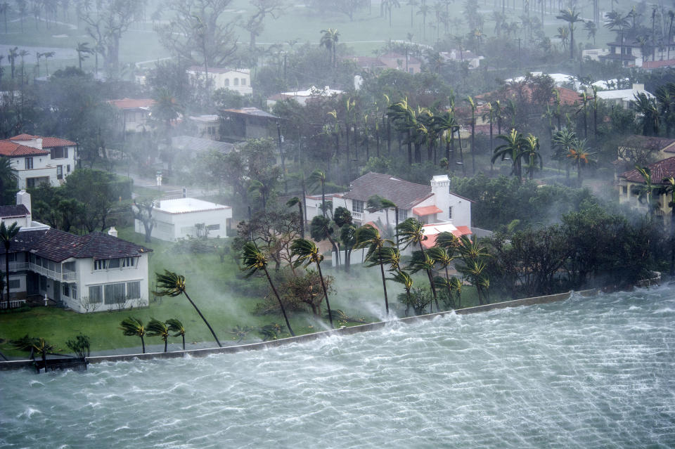 (FOTOS) El paso destructor de Irma por Florida, EEUU