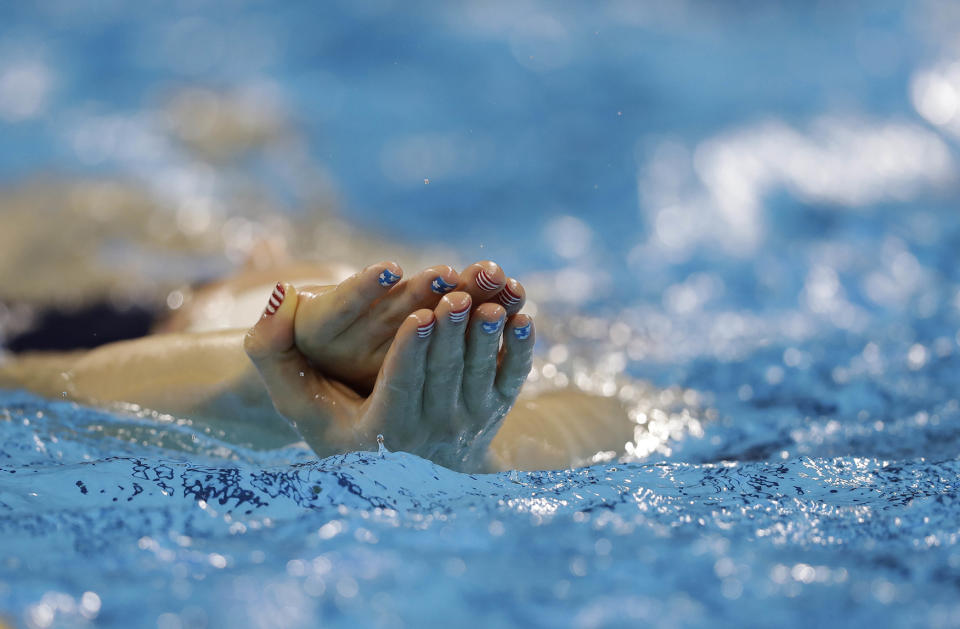 U.S. swimmer’s flag nails