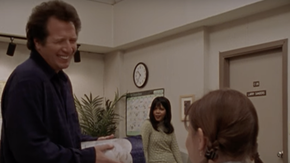 Garry Shandling and Penny Johnson Jerald in The Larry Sanders Show. (Photo: HBO/YouTube)