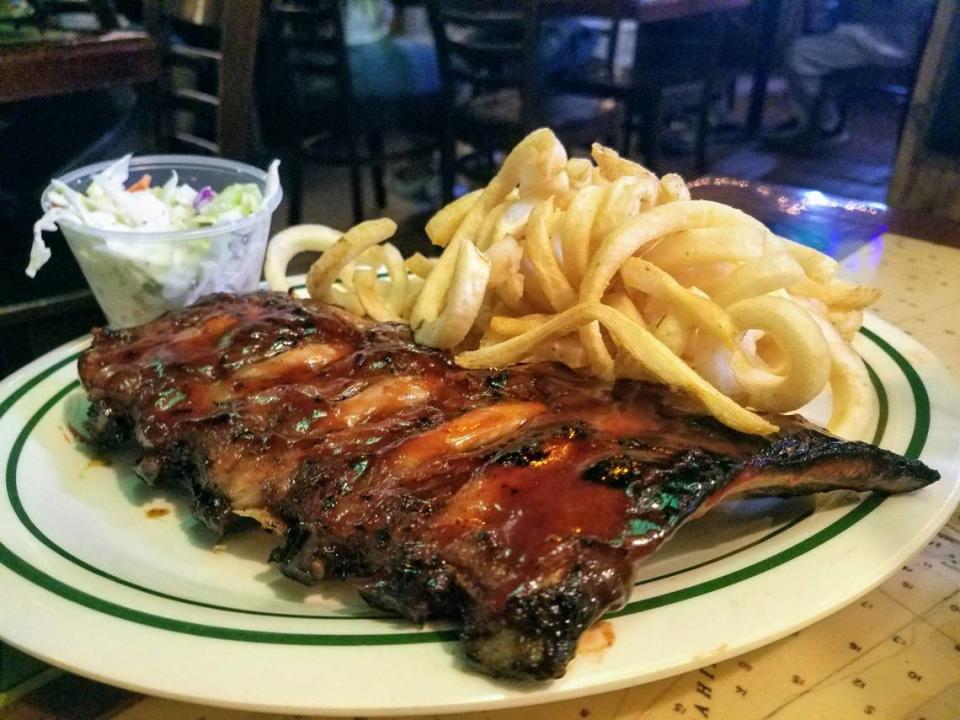 Ribs and fries at Flanigan's.