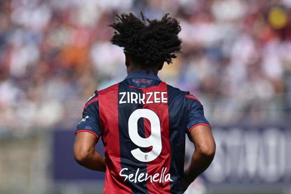 Sky: Ten Hag in direct contact with top Man United target Zirkzee