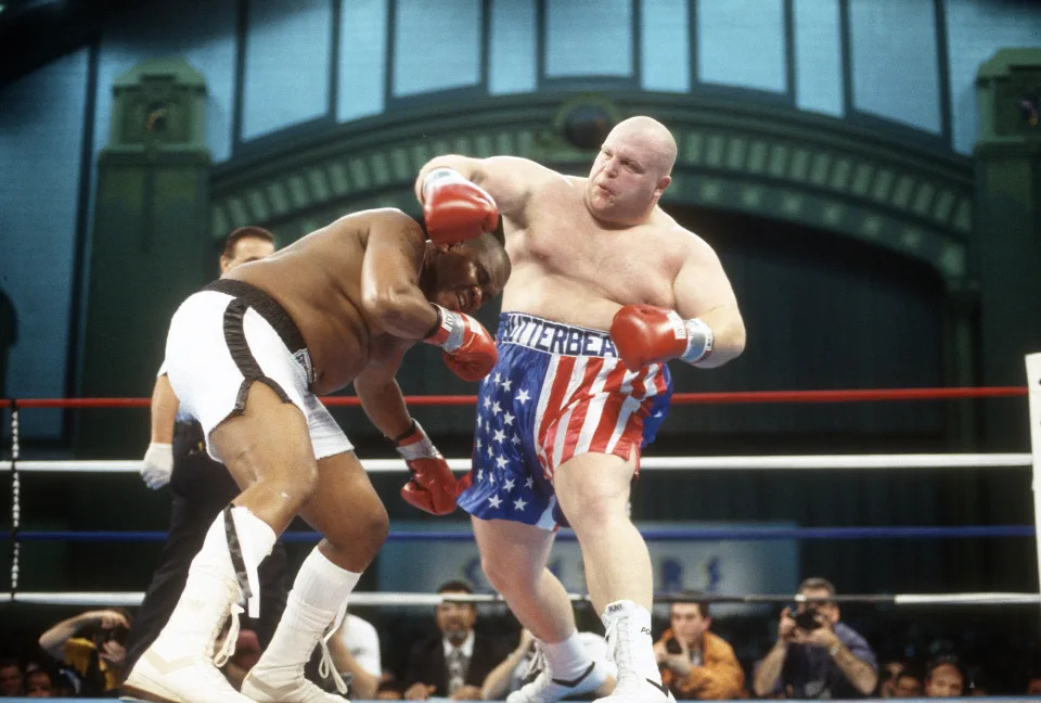 Butterbean durante su pelea contra Doug Phillips en 1997. Foto: Focus on Sport/Getty Images