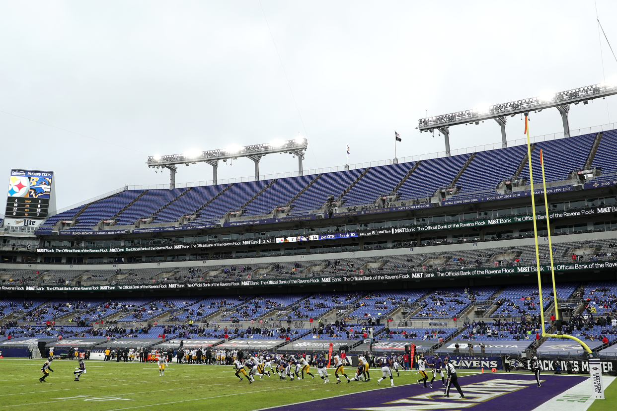 Baltimore Ravens, M&T Bank Stadium, Baltimore, general view as the Baltimore Ravens and Pittsburgh Steelers play a game with lights on and fans in the seats, on a cloudy day