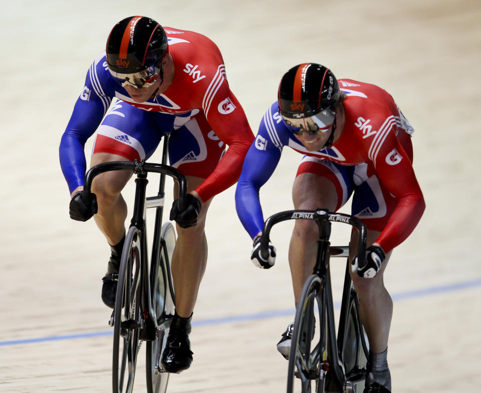 Jason Kenny (R) from Britain races compatriot Chris Hoy (L) in the men's sprint at the 2012 Track Cycling World Championships in Melbourne, on April 7, 2012.  AFP PHOTO / Mark GUNTER  IMAGE STRICTLY RESTRICTED TO EDITORIAL USE - STRICTLY NO COMMERCIAL USE AFP PHOTO (Photo credit should read Mark Gunter/AFP/Getty Images)