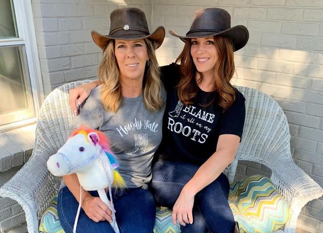 The author (right) on her way to a 40th birthday dude ranch trip with her mom (left) in 2019. 