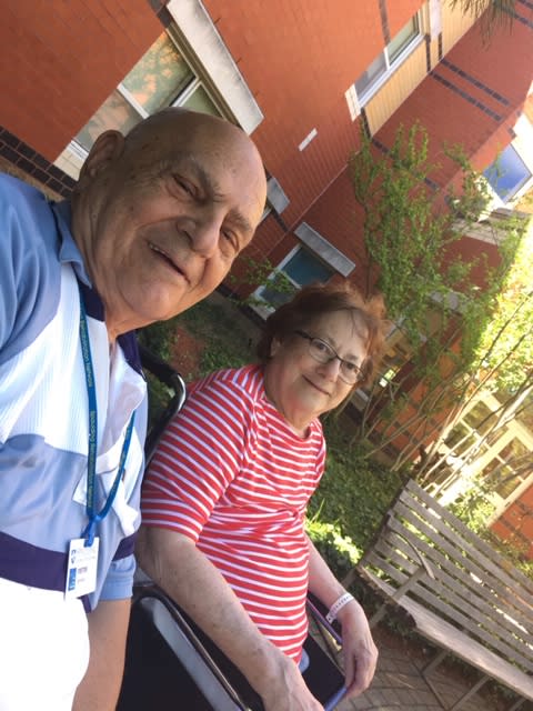 Nick Avtges spending time with wife Marion before her nursing home went under quarantine (Photo: Chris Avtges)