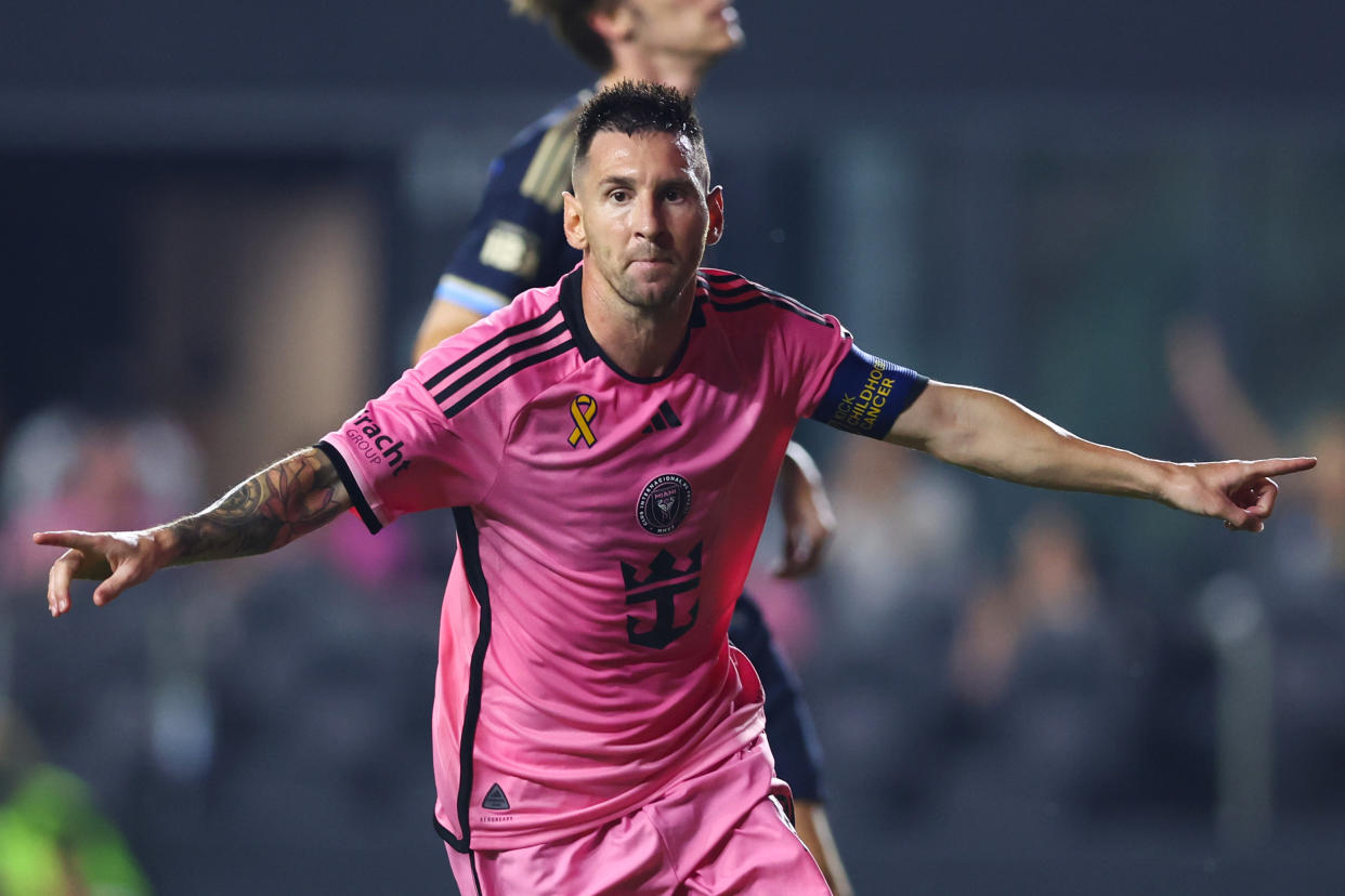 FORT LAUDERDALE, FLORIDA - SEPTEMBER 14: Lionel Messi #10 of Inter Miami celebrates after scoring a goal against the Philadelphia Union during the first half of the game at Chase Stadium on September 14, 2024 in Fort Lauderdale, Florida. (Photo by Megan Briggs/Getty Images)