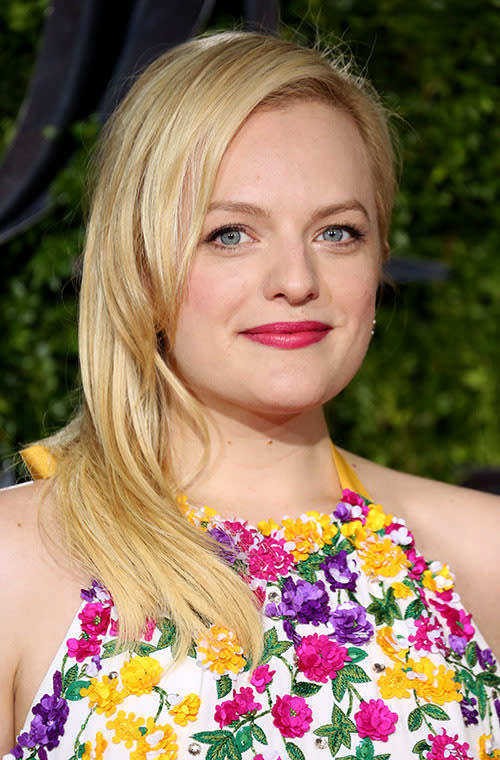 Elisabeth Moss at the 2015 Tony Awards