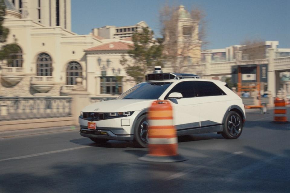 hyundai-ioniq-5-robotaxi