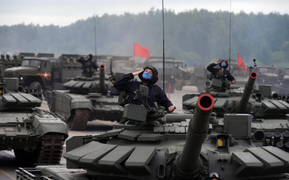 A servicemen of the tank troops is seen during a rehearsal for a military parade in St. Petersburg, Russia - NurPhoto