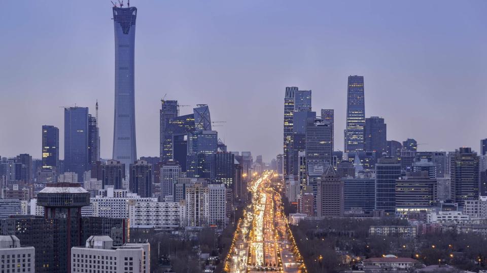 Straßenverkehr im Geschäftsviertel von Peking. Die Wirtschaft im Land ist robust. Foto: Chen Chen, SIPA Asia via ZUMA Wire