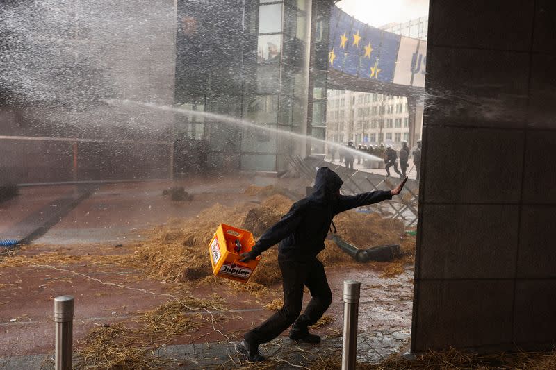 Farmers protest in Brussels