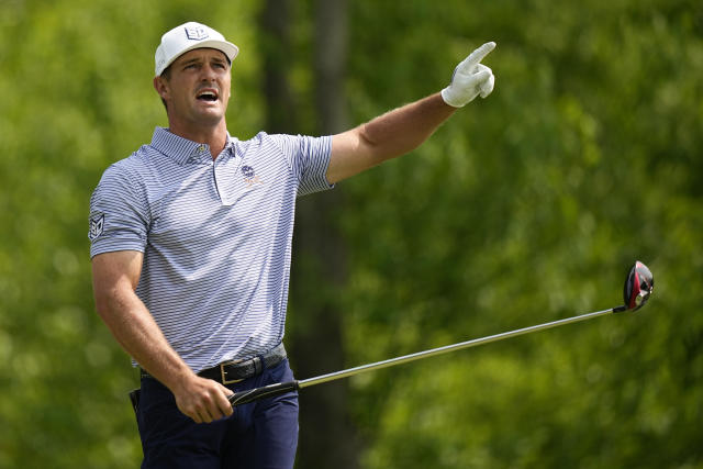 Bryson DeChambeau watches his tee shot on the fourth hole during the final round of the PGA Championship golf tournament at Oak Hill Country Club on Sunday, May 21, 2023, in Pittsford, N.Y. (AP Photo/Eric Gay)