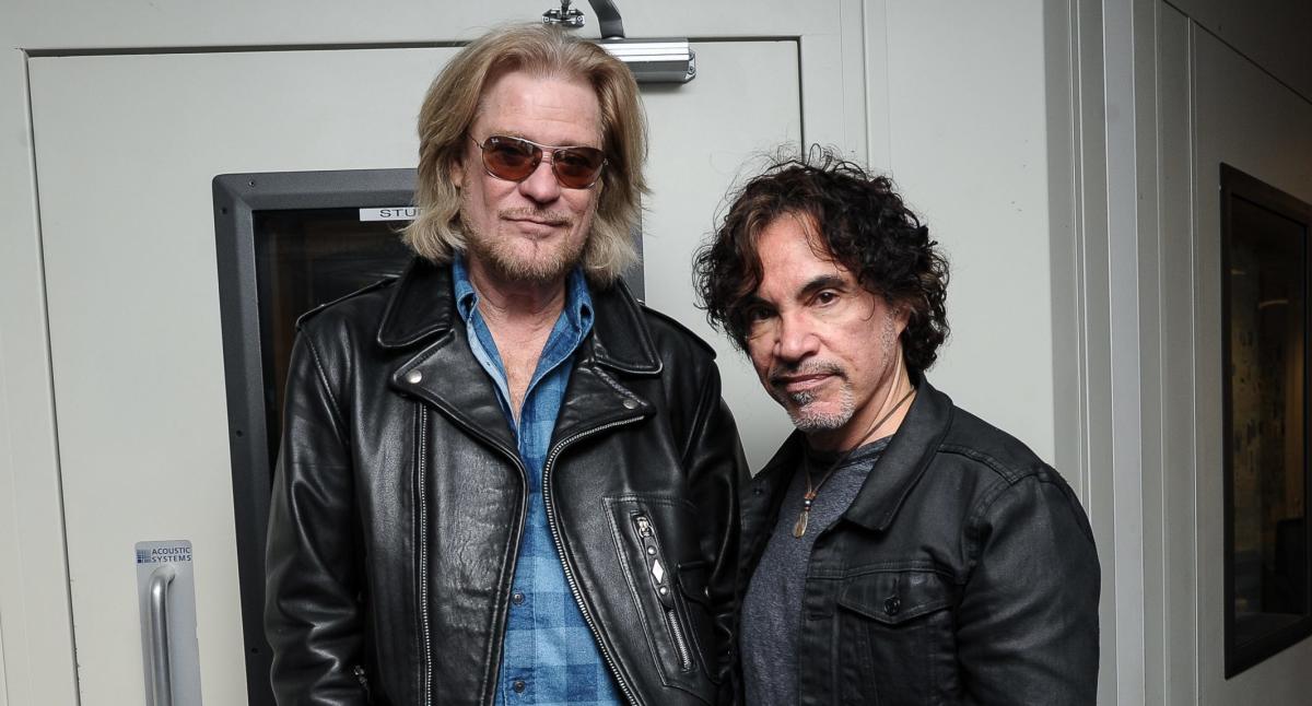 Darryl Hall ingin mencegah John Oates menjual sahamnya di usaha patungan mereka ke Primary Wave