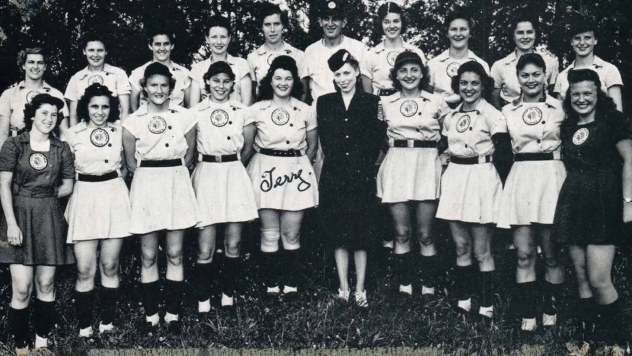 <span class="caption">Queer women in sports is often hidden from history. 'A Secret Love' helps illuminate missing pieces. Here, Terry Donahue, fifth from the left in the front row, in the Peoria Redwings team photo in 1947, the same year she met her long-time lover, Pat Henschel. </span> <span class="attribution"><span class="source">(Netflix)</span></span>