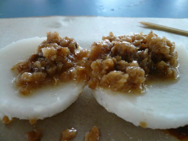 pieces of chwee kueh