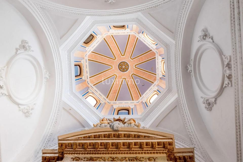 Una mansión muy especial en el corazón de Altea, con capilla, piscina y un gran valor histórico.