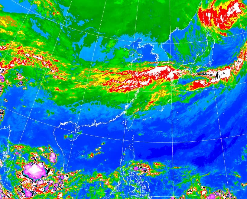 明日日鋒面將至，溫度會再下降急有降雨出現。（圖／中央氣象局）