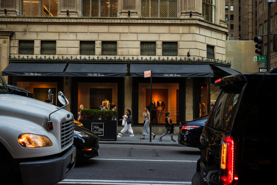 The scene along Fifth Avenue.