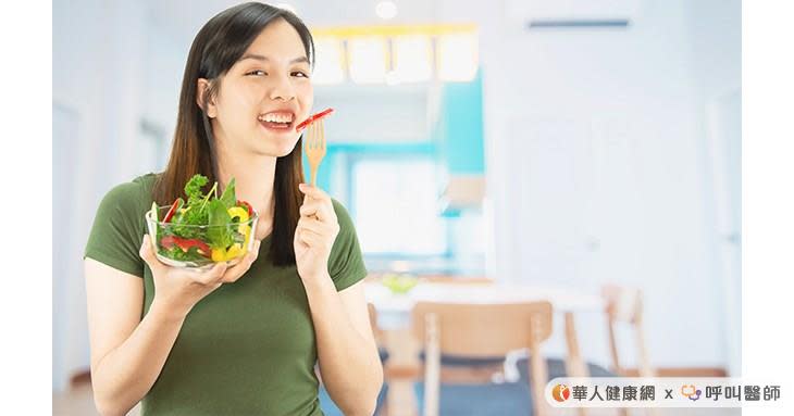 高纖維食物有助於預防便祕，這樣就可以減少因為用力排便而增加的腹部壓力。