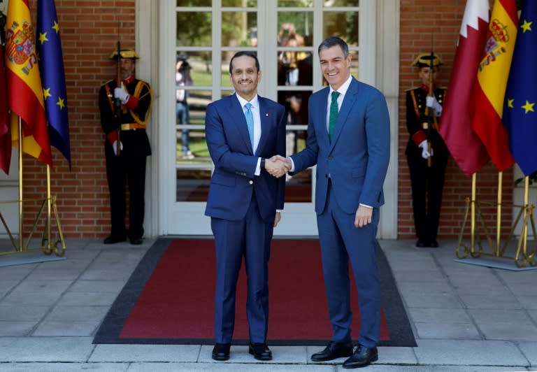 Qatar's Prime Minister Mohammed bin Abdulrahman al-Thani, left, says in Madrid that his country is still trying to 'bridge the gap' between Hamas and Israel (OSCAR DEL POZO)