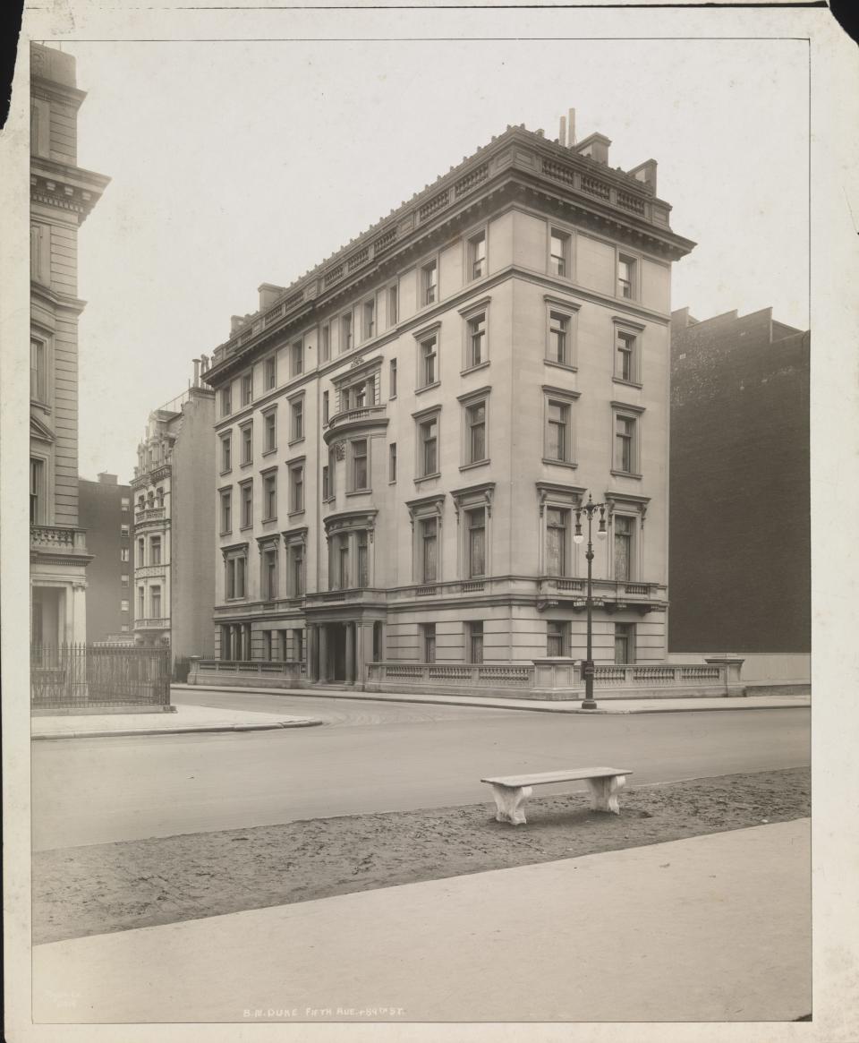 1009 Fifth Avenue photographed in 1921.