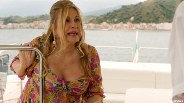 Russian Censors Erase Gays From Jennifer Coolidge's White Lotus Murder